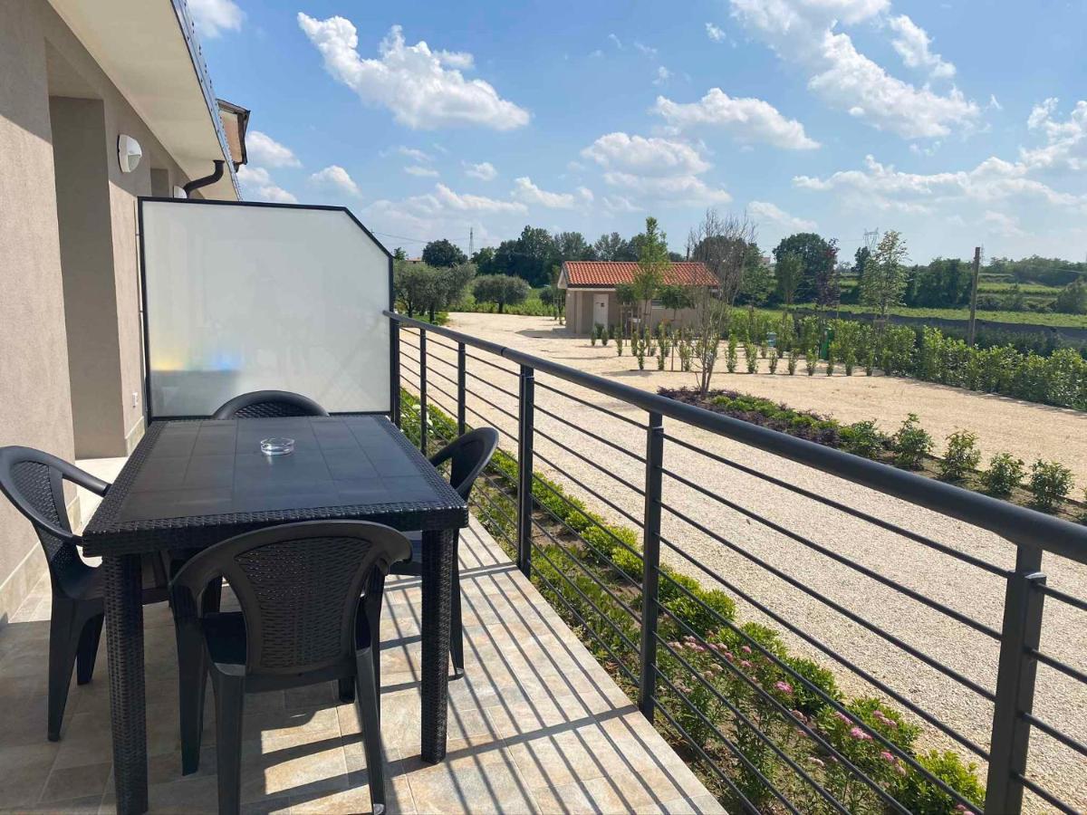 Agricamping Al Grappolo Divino Lazise Extérieur photo
